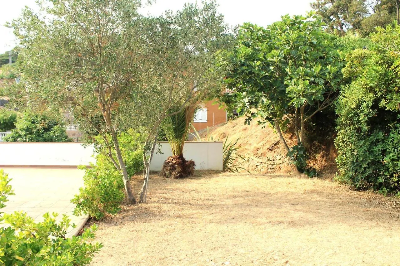 Private Apartments Cala Canyelles 滨海略雷特