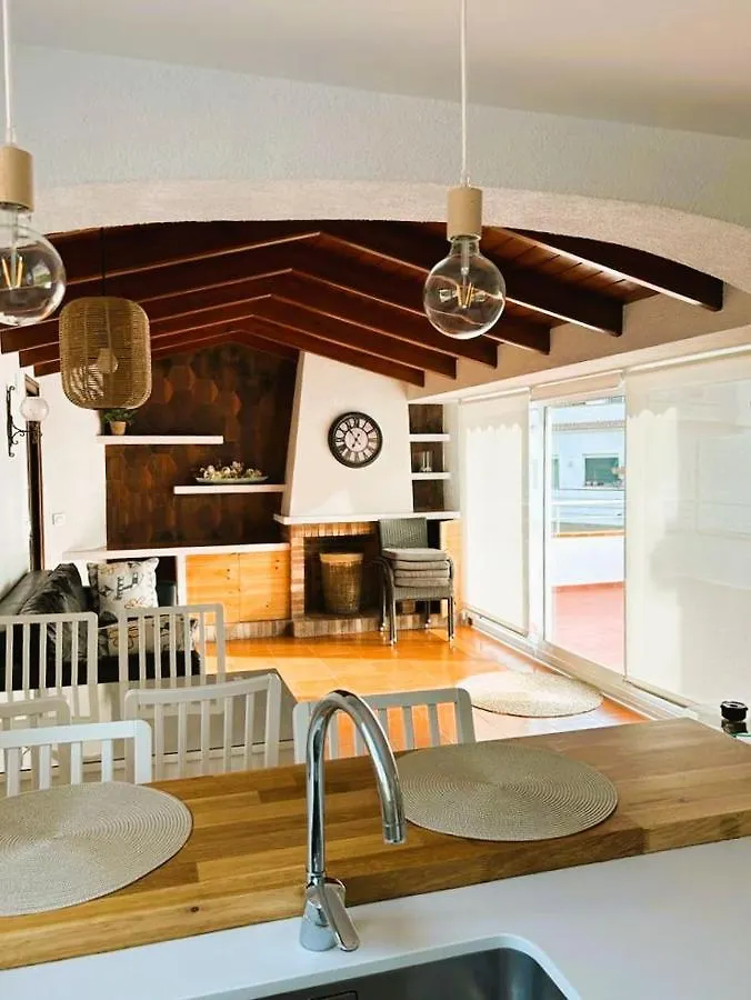 Private Apartments Cala Canyelles 滨海略雷特